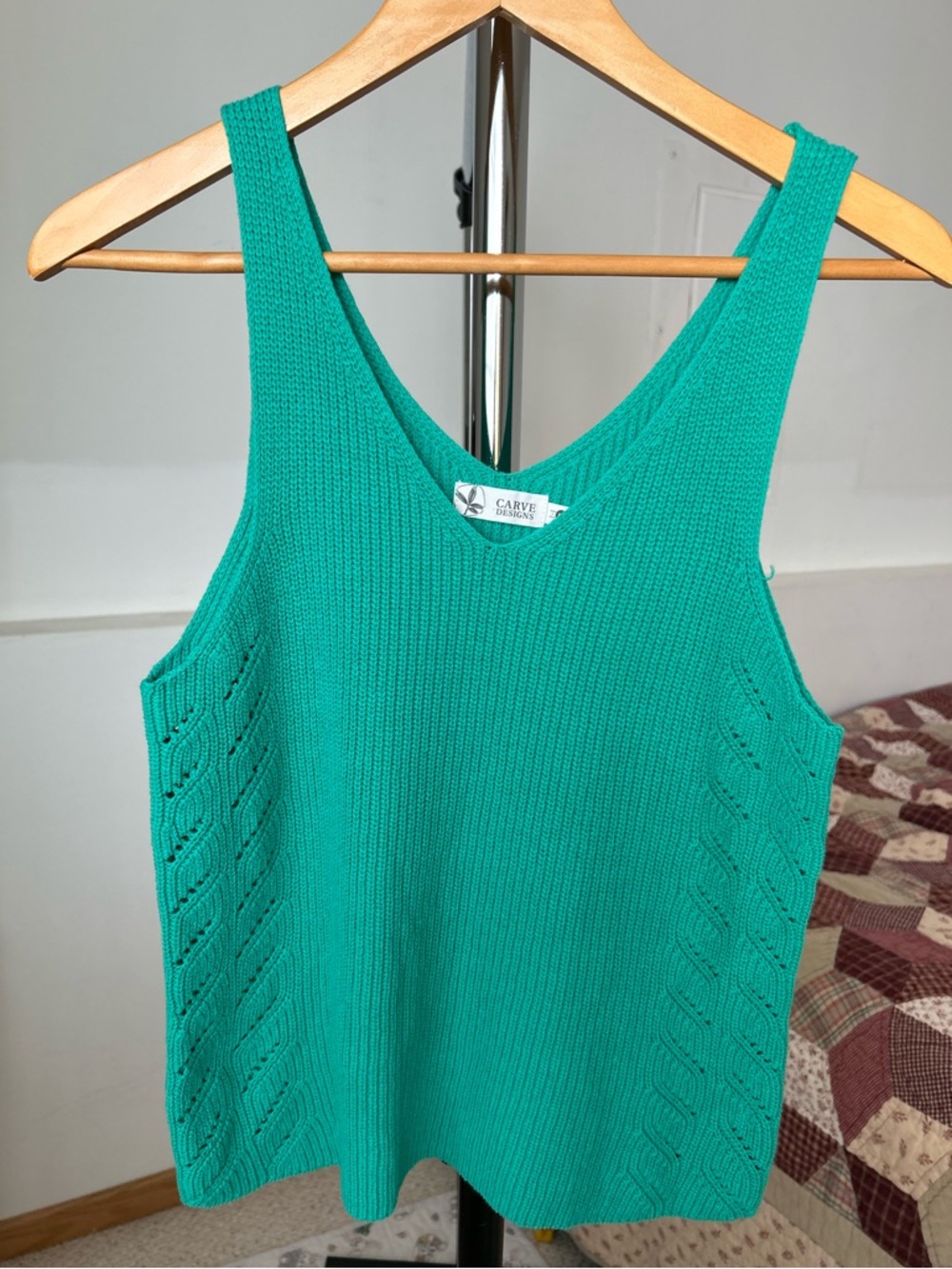 Carve Designs Knit Sweater Tank Top Green Medium